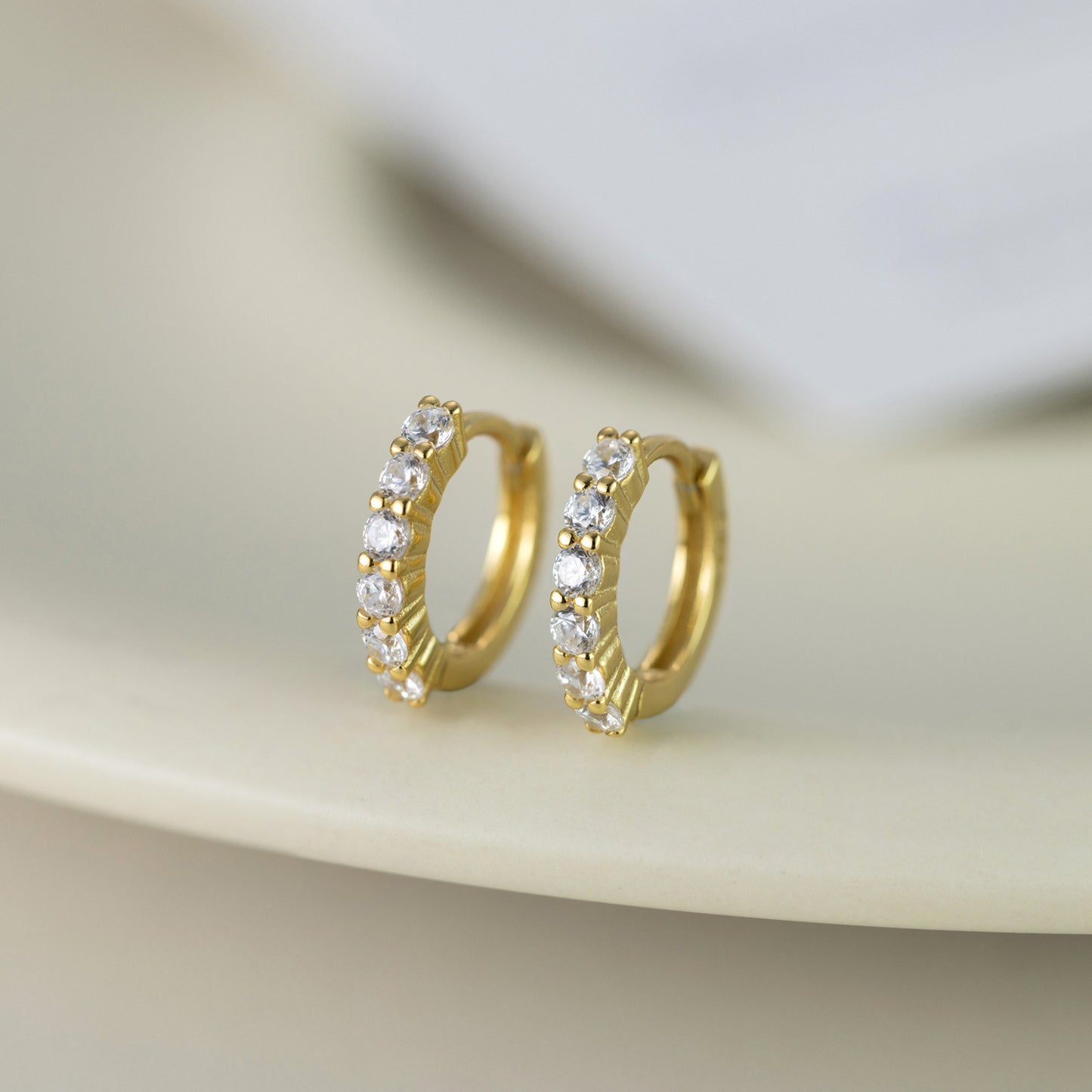 Luxury-Inspired Simple Wild Earrings – Elegant Women’s Jewelry